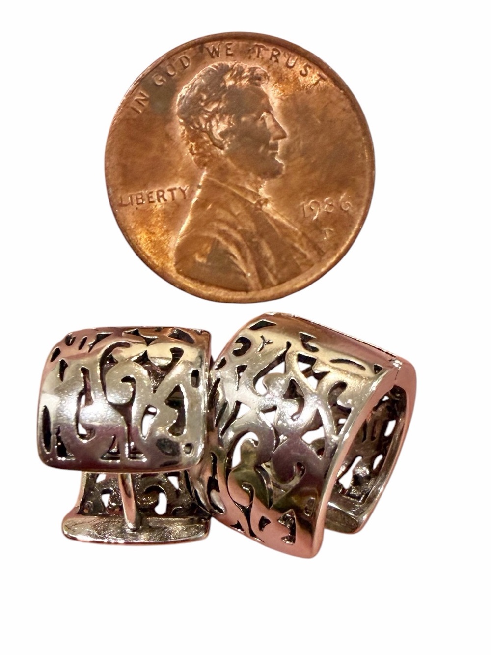 Sterling Silver Filigree Huggie Hoop earrings